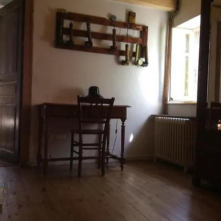 La Maison Du Ruisseau 度假居 *